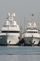 OO two yachts genericthumb