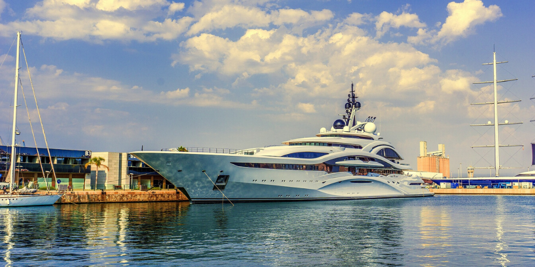 Yacht - pixabay - 1100 x 555